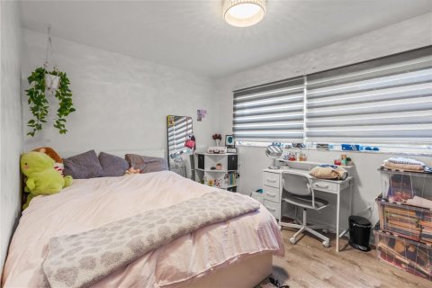 Casa en venta en Clearwater, Florida, 3 dormitorios, 184.97 m2 № 1856116 - foto 18