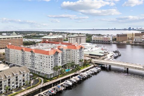 Copropriété à vendre à Tampa, Floride: 2 chambres, 110 m2 № 1902208 - photo 25