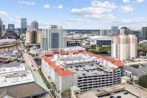 Copropriété à vendre à Tampa, Floride: 2 chambres, 110 m2 № 1902208 - photo 28
