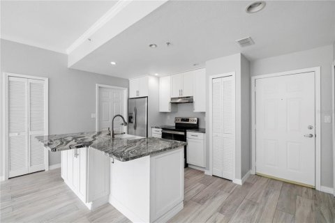 Copropriété à vendre à Tampa, Floride: 2 chambres, 110 m2 № 1902208 - photo 5