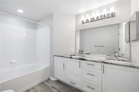 Copropriété à vendre à Tampa, Floride: 2 chambres, 110 m2 № 1902208 - photo 14