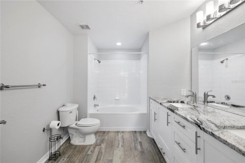 Copropriété à vendre à Tampa, Floride: 2 chambres, 110 m2 № 1902208 - photo 15