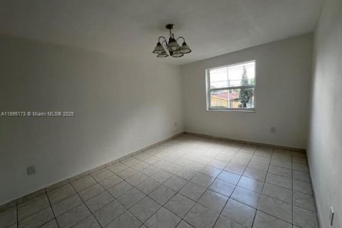 Купить кондоминиум в Майами, Флорида 1 спальня, 63.92м2, № 2015084 - фото 16