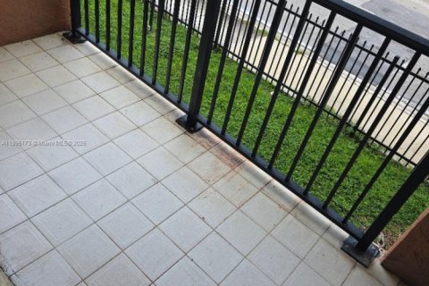 Купить кондоминиум в Майами, Флорида 1 спальня, 63.92м2, № 2015084 - фото 23