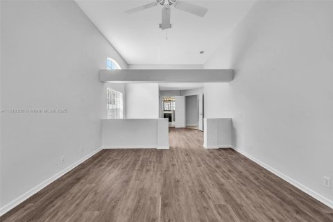 House in Weston, Florida 5 bedrooms, 274.62 sq.m. № 1823902 - photo 29