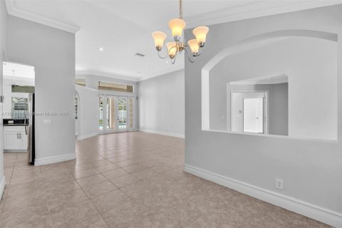 House in Weston, Florida 5 bedrooms, 274.62 sq.m. № 1823902 - photo 26