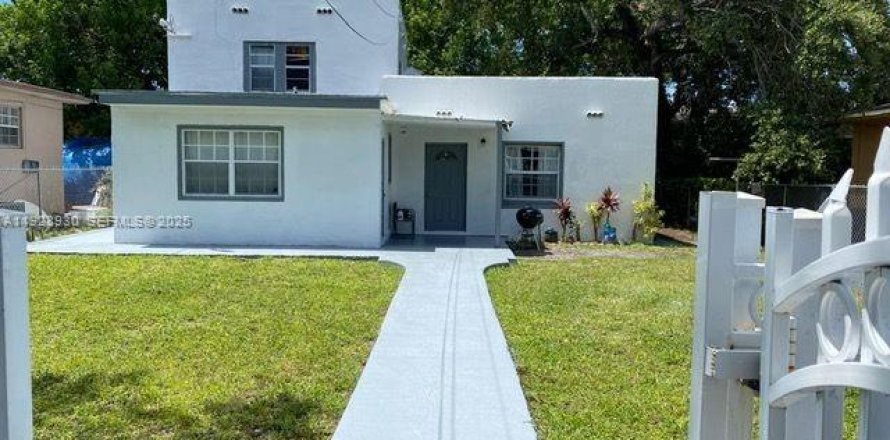 Apartamento en Miami, Florida 3 dormitorios, 116.41 m2 № 1992127