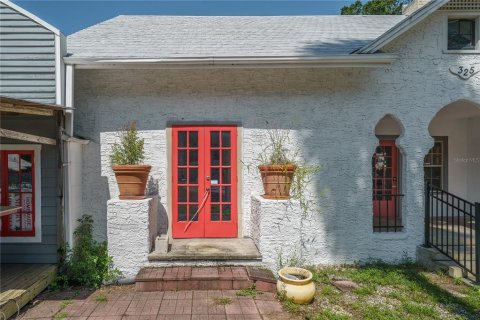 Commercial property in Mount Dora, Florida № 1881333 - photo 16