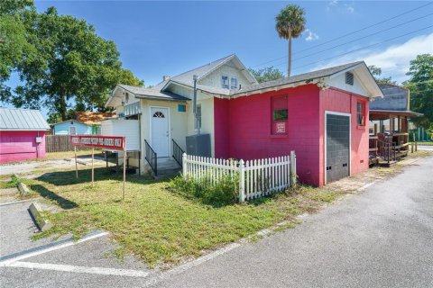 Commercial property in Mount Dora, Florida № 1881333 - photo 8