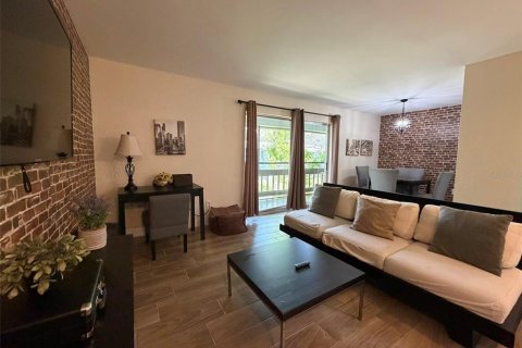 Condo in Orlando, Florida, 1 bedroom № 2233818 - photo 10