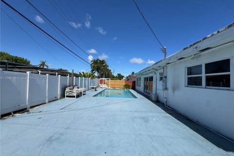 Снять в аренду виллу или дом в Майами, Флорида 4 спальни, 170.01м2, № 1951752 - фото 14