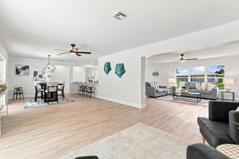 Villa ou maison à vendre à Nokomis, Floride: 3 chambres, 221.48 m2 № 2316846 - photo 7