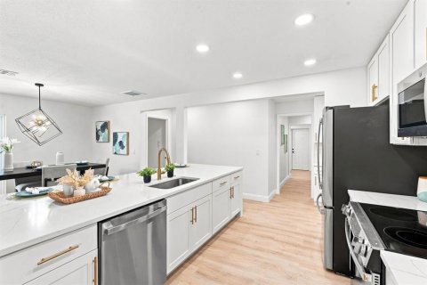 Villa ou maison à vendre à Nokomis, Floride: 3 chambres, 221.48 m2 № 2316846 - photo 19