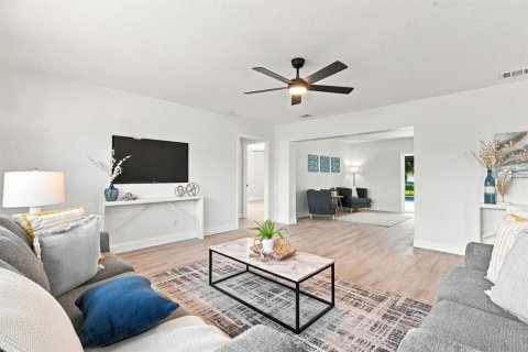 Villa ou maison à vendre à Nokomis, Floride: 3 chambres, 221.48 m2 № 2316846 - photo 3