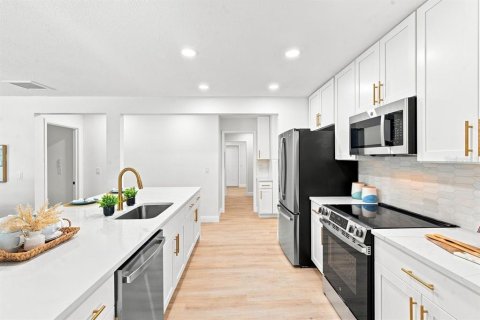 Villa ou maison à vendre à Nokomis, Floride: 3 chambres, 221.48 m2 № 2316846 - photo 20