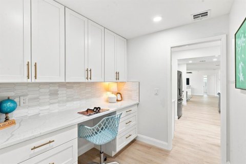 Villa ou maison à vendre à Nokomis, Floride: 3 chambres, 221.48 m2 № 2316846 - photo 22