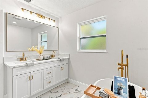 Villa ou maison à vendre à Nokomis, Floride: 3 chambres, 221.48 m2 № 2316846 - photo 29