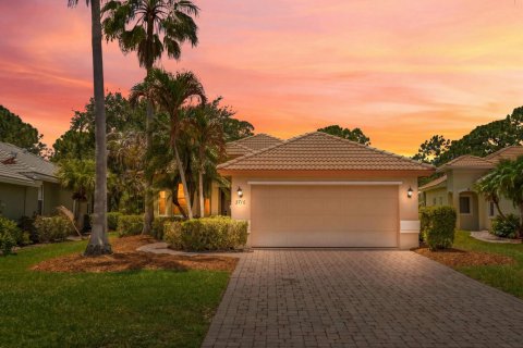 Casa en Jensen Beach, Florida 4 dormitorios, 176.42 m2 № 2173878
