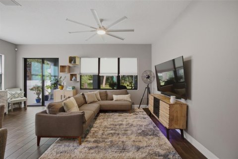 Casa en venta en Tampa, Florida, 3 dormitorios, 203.64 m2 № 2195839 - foto 16