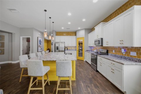 Casa en venta en Tampa, Florida, 3 dormitorios, 203.64 m2 № 2195839 - foto 13