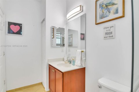 Купить виллу или дом в Катлер-Бей, Флорида 5 спален, 233.56м2, № 2154476 - фото 11