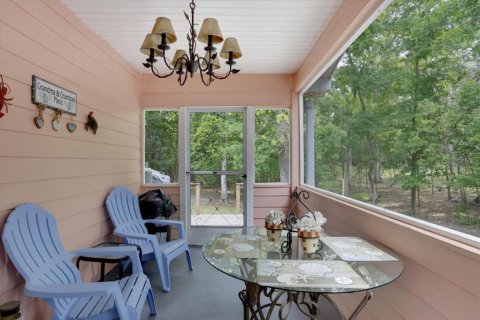 House in Fort White, Florida 3 bedrooms, 155.05 sq.m. № 1680418 - photo 16