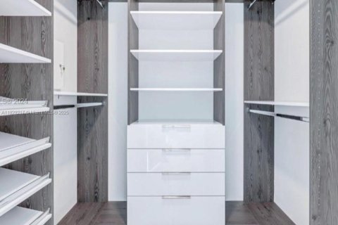 Condo in Miami, Florida, 3 bedrooms  № 1800830 - photo 4