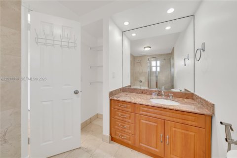 Commercial property in Miami, Florida 1 bedroom, 198.72 sq.m. № 2086900 - photo 5