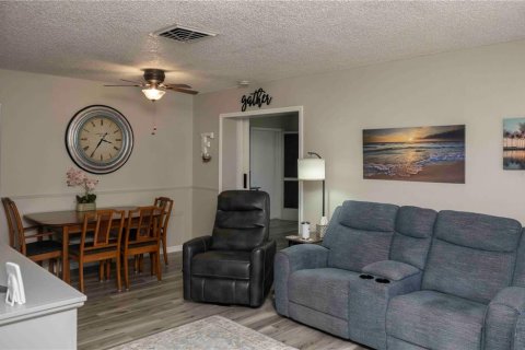 Casa en venta en Bradenton, Florida, 2 dormitorios, 107.86 m2 № 2220335 - foto 7
