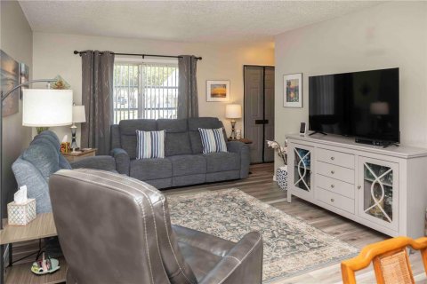 Casa en venta en Bradenton, Florida, 2 dormitorios, 107.86 m2 № 2220335 - foto 5