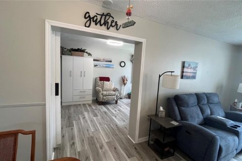 Casa en venta en Bradenton, Florida, 2 dormitorios, 107.86 m2 № 2220335 - foto 6