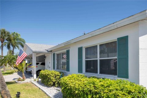 Casa en venta en Bradenton, Florida, 2 dormitorios, 107.86 m2 № 2220335 - foto 2