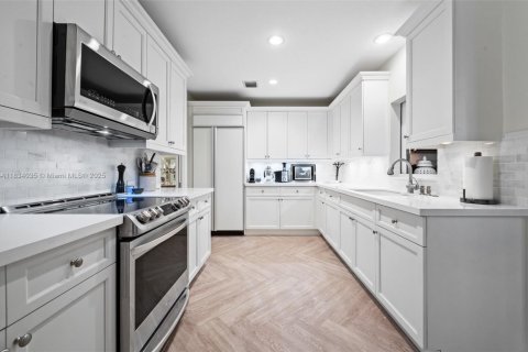Copropriété à vendre à Coral Gables, Floride: 3 chambres, 214.14 m2 № 1836619 - photo 9