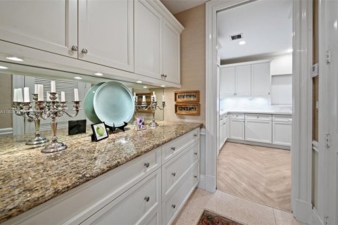 Copropriété à vendre à Coral Gables, Floride: 3 chambres, 214.14 m2 № 1836619 - photo 11