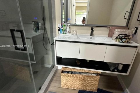 Touwnhouse à louer à Miami, Floride: 2 chambres, 129.13 m2 № 2026503 - photo 15