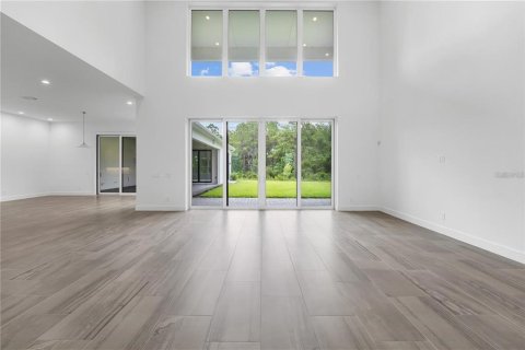 House in Orlando, Florida 6 bedrooms, 658.96 sq.m. № 2114617 - photo 18