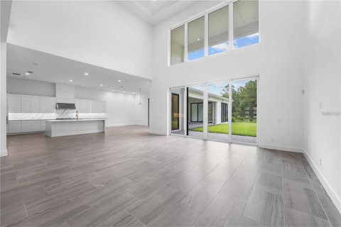 House in Orlando, Florida 6 bedrooms, 658.96 sq.m. № 2114617 - photo 17