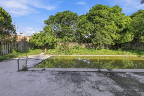 Casa en venta en West Palm Beach, Florida, 3 dormitorios, 125.6 m2 № 2366308 - foto 25