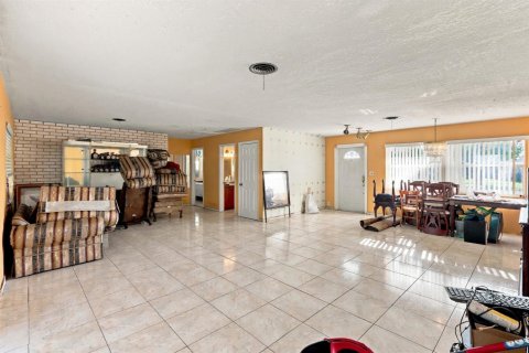 Casa en venta en West Palm Beach, Florida, 3 dormitorios, 125.6 m2 № 2366308 - foto 11
