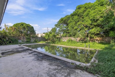 Casa en venta en West Palm Beach, Florida, 3 dormitorios, 125.6 m2 № 2366308 - foto 27