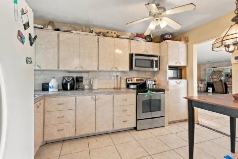 Casa en venta en West Palm Beach, Florida, 3 dormitorios, 125.6 m2 № 2366308 - foto 17