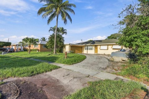 Casa en venta en West Palm Beach, Florida, 3 dormitorios, 125.6 m2 № 2366308 - foto 3