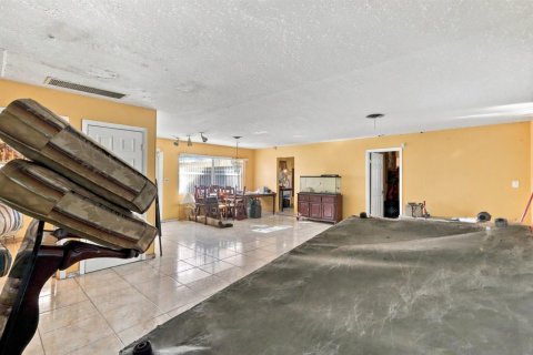 Casa en venta en West Palm Beach, Florida, 3 dormitorios, 125.6 m2 № 2366308 - foto 12