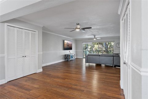 House in Tampa, Florida 3 bedrooms, 188.13 sq.m. № 1528440 - photo 20