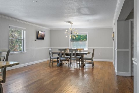 House in Tampa, Florida 3 bedrooms, 188.13 sq.m. № 1528440 - photo 17