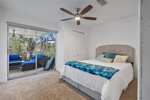 House in Tampa, Florida 3 bedrooms, 188.13 sq.m. № 1528440 - photo 22