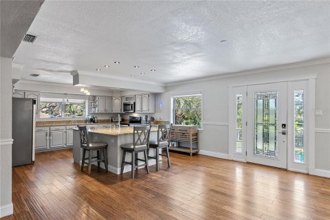 House in Tampa, Florida 3 bedrooms, 188.13 sq.m. № 1528440 - photo 13