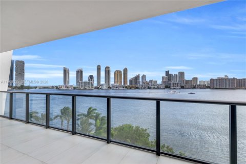 Copropriété à vendre à Aventura, Floride: 4 chambres, 317.26 m2 № 2031622 - photo 8