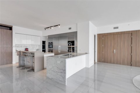 Copropriété à vendre à Aventura, Floride: 4 chambres, 317.26 m2 № 2031622 - photo 11