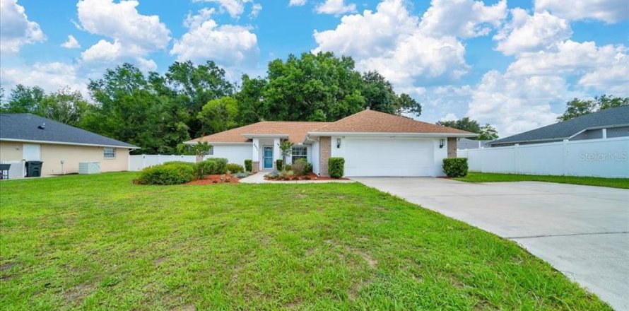Villa ou maison à Ocala, Floride 4 chambres, 222.22 m2 № 1804822